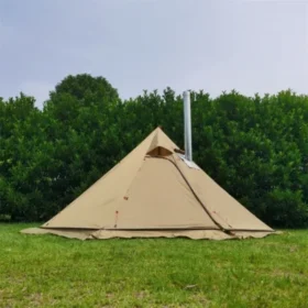 Pyramid tent with snow skirt